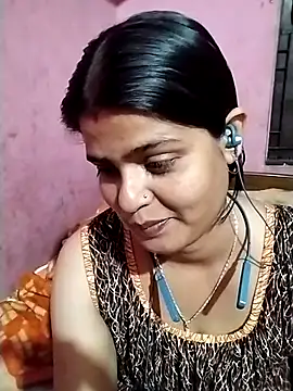 Snapshot of Hot_Pakhi chatting on 01-04-25, 04:54 Hot Pakhi online show from 01-04-25, 04:54