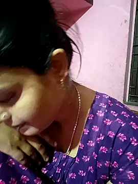 Snapshot of Hot_Pakhi chatting on 01-09-25, 05:13 Hot Pakhi online show from 01-09-25, 05:13