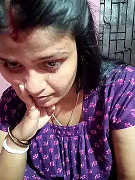 Snapshot of Hot_Pakhi chatting on 01-13-25, 04:08 Hot Pakhi online show from 01-13-25, 04:08