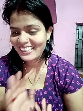 Snapshot of Hot_Pakhi chatting on 02-15-25, 04:58 Hot Pakhi online show from 02-15-25, 04:58