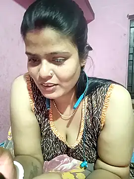 Snapshot of Hot_Pakhi chatting on 02-16-25, 08:54 Hot Pakhi online show from 02-16-25, 08:54