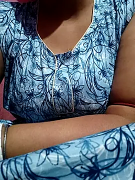 Snapshot of Hot_Pakhi chatting on 03-21-25, 03:13 Hot Pakhi online show from 03-21-25, 03:13