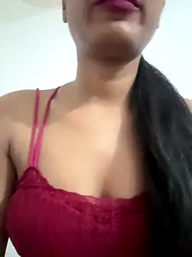 Snapshot of Hot_Goldengirl chatting on 09-19-25, 06:41 Hot Goldengirl online show from 09-19-25, 06:41