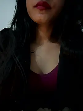 Snapshot of Hot_Goldengirl chatting on 01-15-26, 07:39 Hot Goldengirl online show from 01-15-26, 07:39