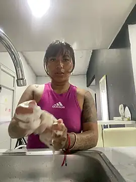 luisa16xxx online show from 03-01-25, 09:15