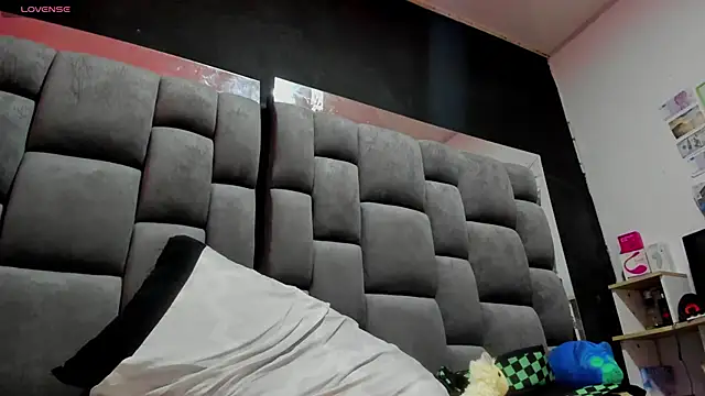 luisa16xxx online show from 03-23-25, 01:53