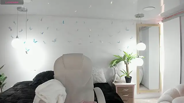  Antonnela  online show from 04-15-26, 02:24