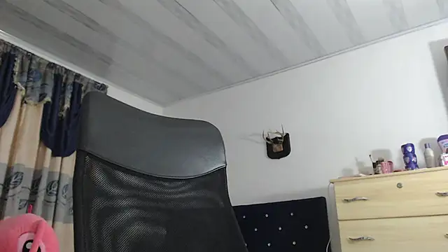 Snapshot of sweet_cutetras22 chatting on 03-13-25, 10:57 sweet cutetras22 online show from 03-13-25, 10:57