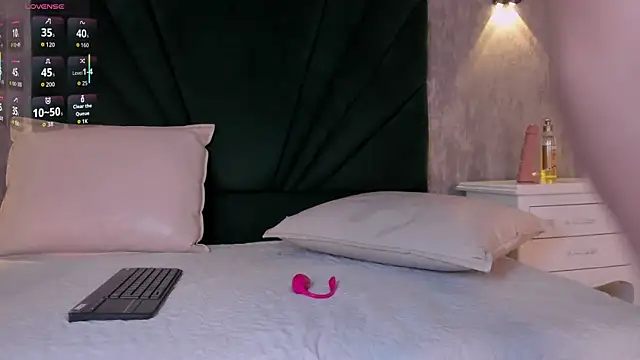 Snapshot of Alexiis_Etereo chatting on 02-08-26, 09:02 Alexiis Etereo online show from 02-08-26, 09:02