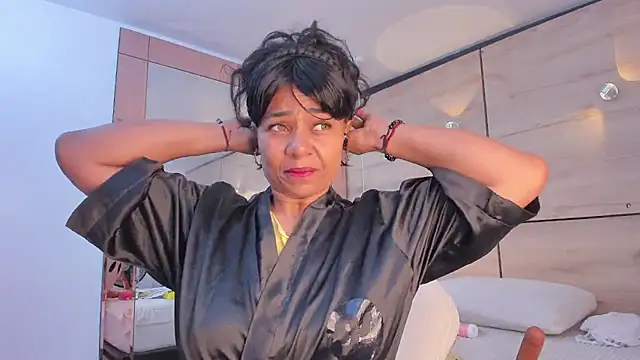 martina touss online show from 11-11-25, 12:05