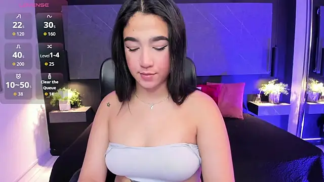 SaraaMills online show from 05-20-26, 03:45