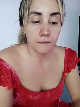 Isabel23zr online show from 10-06-25, 03:53