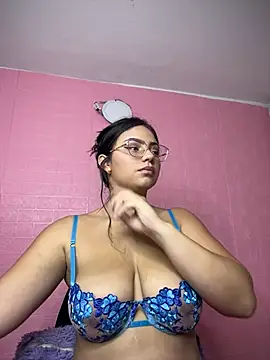 karol 9 online show from 03-23-25, 03:10