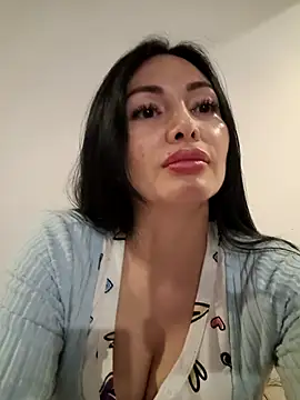 Snapshot of _monicab chatting on 07-14-26, 01:19 monicab online show from 07-14-26, 01:19
