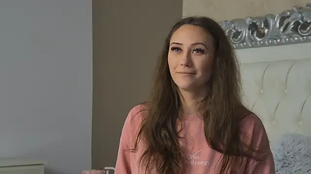 Snapshot of AliceMunro chatting on 11-04-25, 05:01 AliceMunro online show from 11-04-25, 05:01