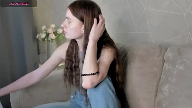 Snapshot of Stacey_Brown chatting on 12-13-24, 04:33 Stacey Brown online show from 12-13-24, 04:33