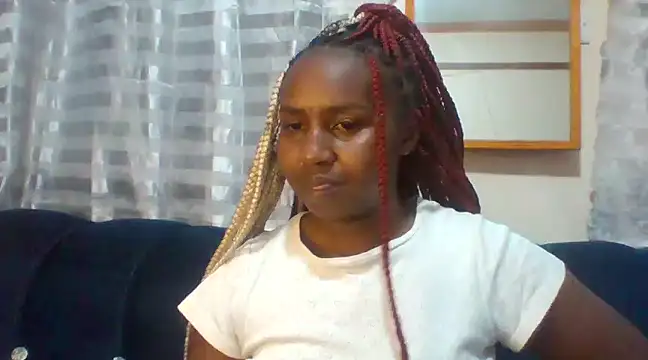 Snapshot of Sexxycheeks- chatting on 12-17-24, 12:34 Sexxycheeks- online show from 12-17-24, 12:34