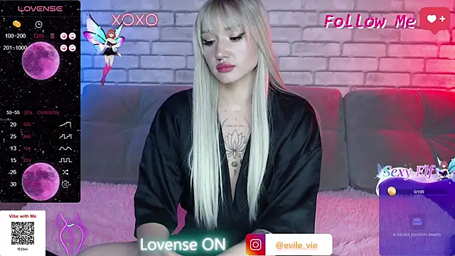 Snapshot of Eva_Evile chatting on 12-27-24, 12:34 Eva Evile online show from 12-27-24, 12:34