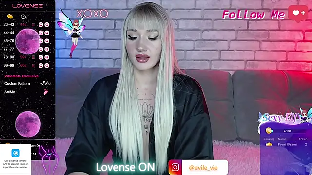 Snapshot of Eva_Evile chatting on 12-27-24, 03:37 Eva Evile online show from 12-27-24, 03:37