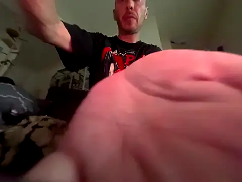 Germankink online show from 10-28-25, 03:36