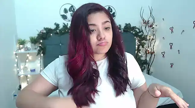 KathyGonzalez online show from 12-22-24, 03:33