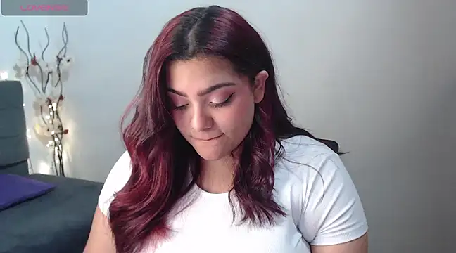 KathyGonzalez online show from 02-18-25, 01:33