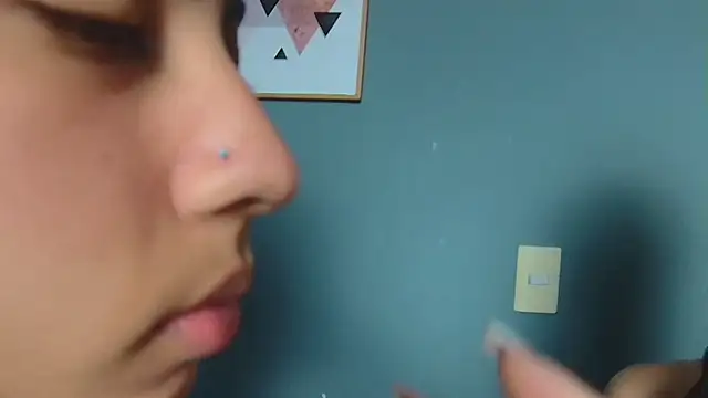 strawberrymia68 online show from 03-20-25, 01:04