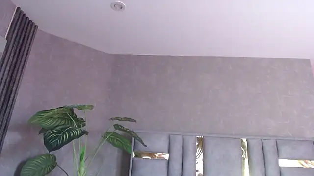 Snapshot of JuliaRose_ks chatting on 01-17-26, 12:21 JuliaRose ks online show from 01-17-26, 12:21