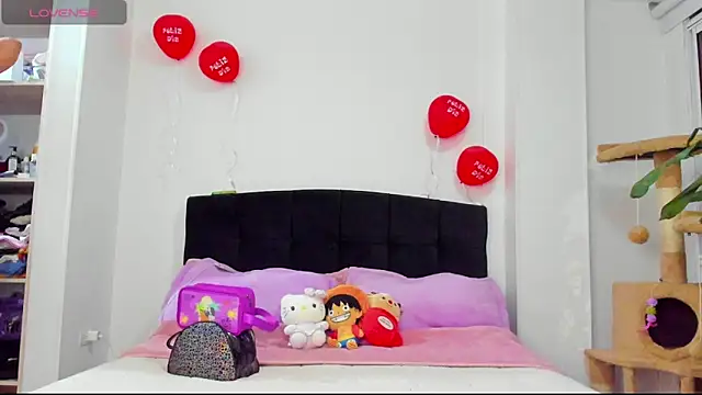 Snapshot of JuliaRose_ks chatting on 02-24-26, 12:41 JuliaRose ks online show from 02-24-26, 12:41