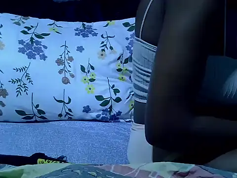 Lutyie online show from 11-21-25, 05:55