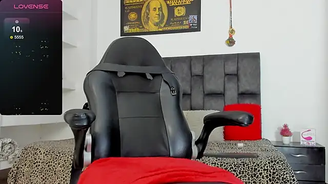 Snapshot of MattRodriguez9 chatting on 03-17-25, 05:16 MattRodriguez9 online show from 03-17-25, 05:16