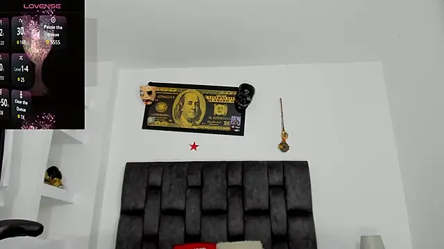 Snapshot of MattRodriguez9 chatting on 11-01-25, 11:01 MattRodriguez9 online show from 11-01-25, 11:01