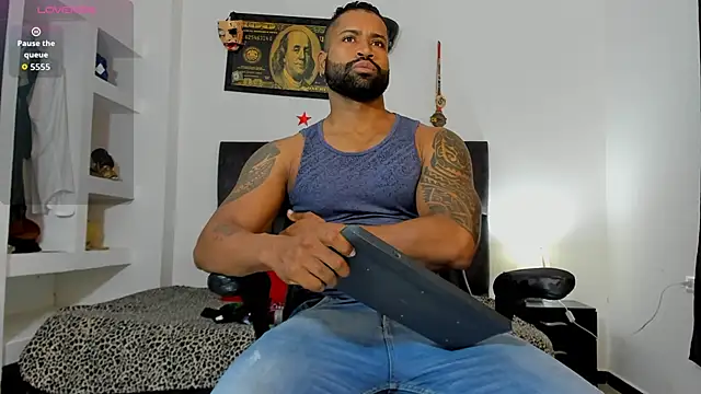 Snapshot of MattRodriguez9 chatting on 11-30-25, 11:03 MattRodriguez9 online show from 11-30-25, 11:03