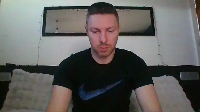 Snapshot of Fit4fun24 chatting on 02-24-25, 04:47 Fit4fun24 online show from 02-24-25, 04:47