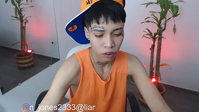 Jonesliam23 online show from 12-13-24, 10:23