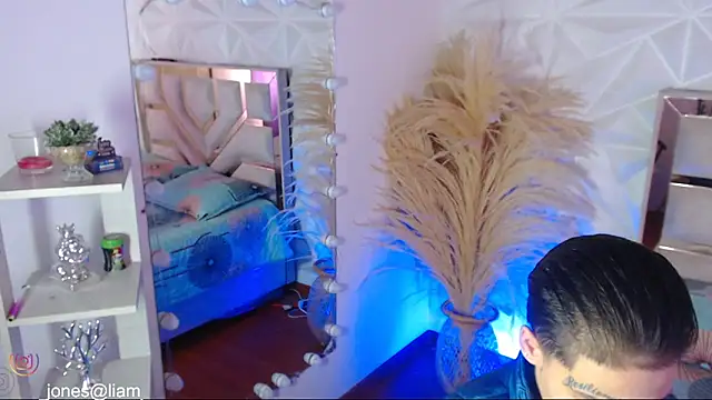 Jonesliam23 online show from 03-01-26, 07:16