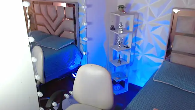 Jonesliam23 online show from 04-07-26, 07:58