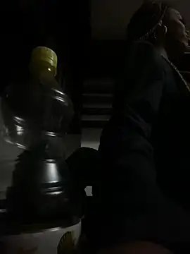 adaraSmiith online show from 01-11-25, 11:23