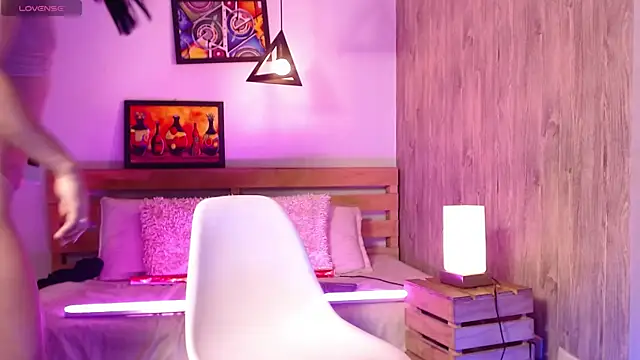 LittleButterfly19 online show from 12-06-24, 12:23