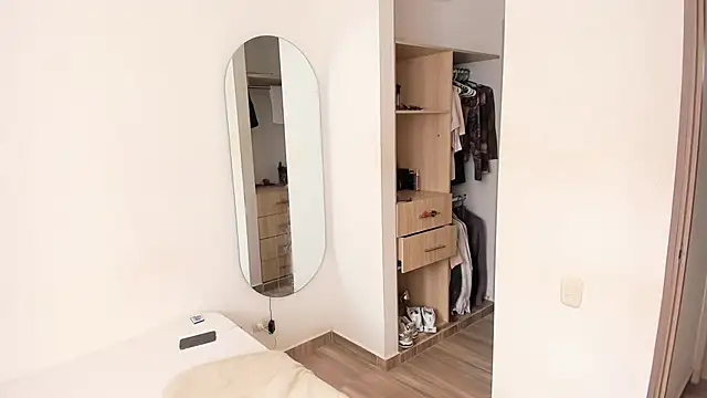 Snapshot of rose_scottt chatting on 01-15-26, 03:38 rose scottt online show from 01-15-26, 03:38