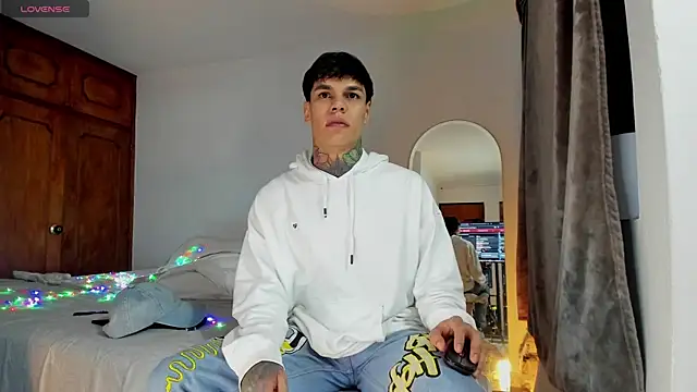 Jordyrodriiguez online show from 12-25-24, 06:52