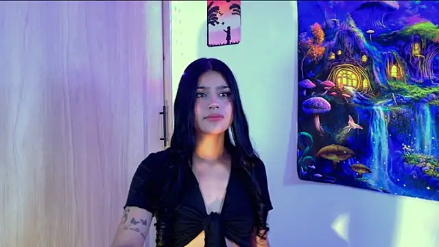 Snapshot of CatrinaRossi chatting on 11-05-25, 03:28 CatrinaRossi online show from 11-05-25, 03:28