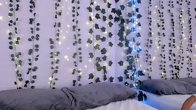 Snapshot of Natasha_Nasty2 chatting on 01-09-25, 02:43 Natasha Nasty2 online show from 01-09-25, 02:43