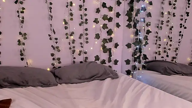 Snapshot of Natasha_Nasty2 chatting on 01-12-25, 02:24 Natasha Nasty2 online show from 01-12-25, 02:24