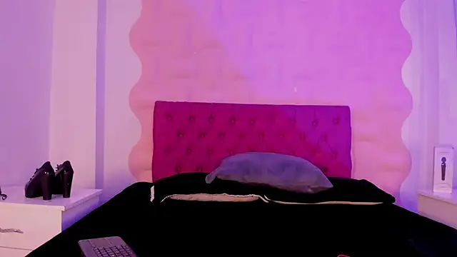 Snapshot of Natasha_Nasty2 chatting on 11-06-25, 08:21 Natasha Nasty2 online show from 11-06-25, 08:21