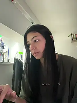 Liissa cute  online show from 12-15-24, 03:45