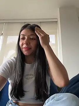 Snapshot of Liissa_cute_ chatting on 07-24-26, 09:13 Liissa cute online show from 07-24-26, 09:13