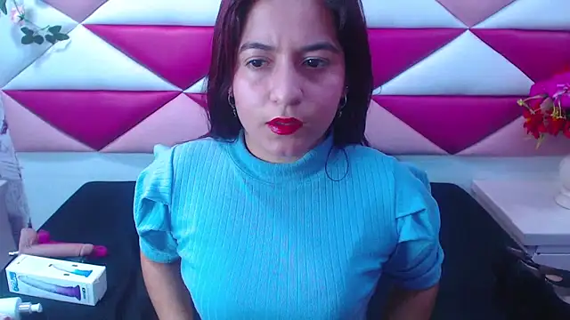 Snapshot of MariaClay chatting on 02-22-25, 11:24 MariaClay online show from 02-22-25, 11:24