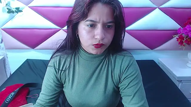 Snapshot of MariaClay chatting on 03-06-25, 12:19 MariaClay online show from 03-06-25, 12:19