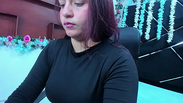 Snapshot of MariaClay chatting on 11-11-25, 12:27 MariaClay online show from 11-11-25, 12:27